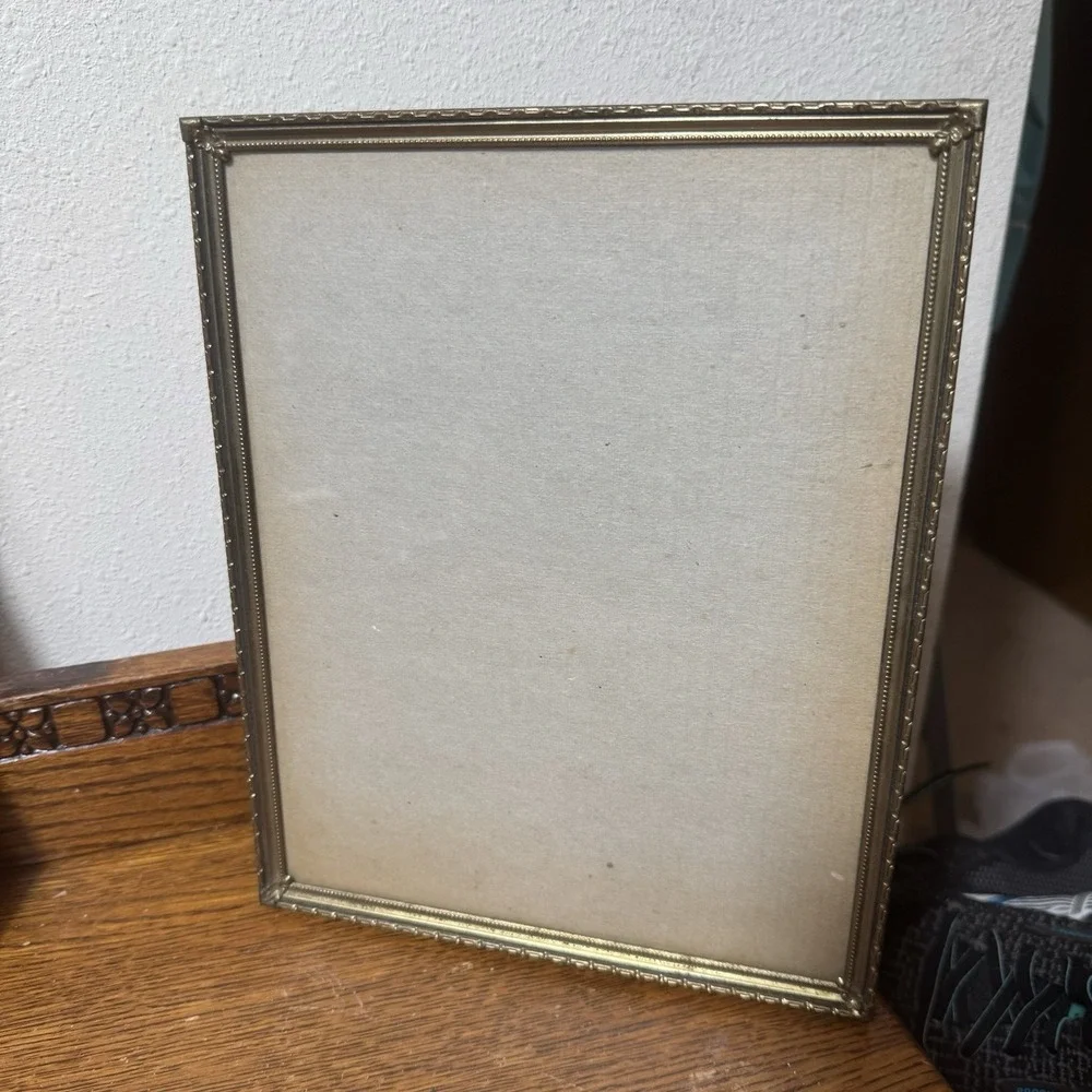 Lot of 7 Vintage Metal Photo Frames 8x10 5x7 Folding Double Gold Tone